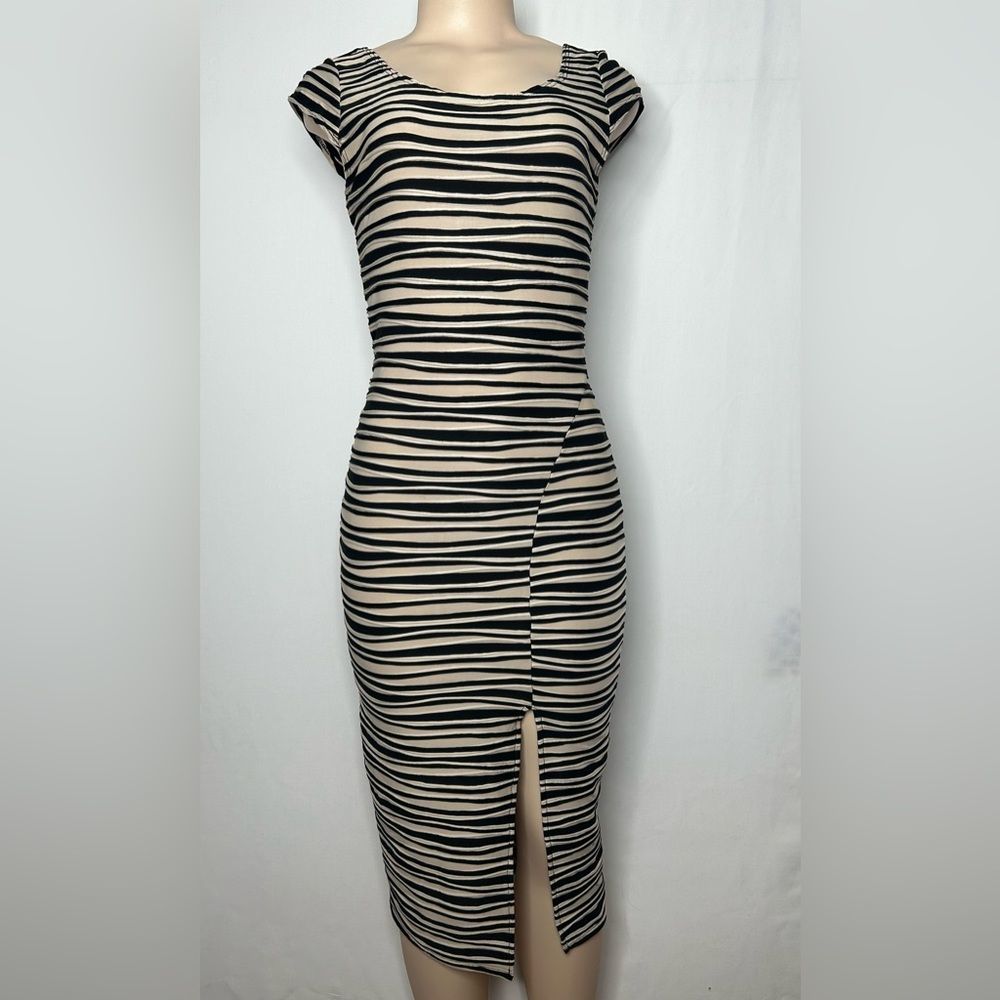 Brat Star Women's Form-Fitting Black and Tan Striped Cocktail Dress Size M